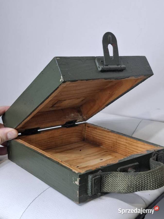 Wojskowa skrzynka drewniana lwp zsrr sygnowana Kraków