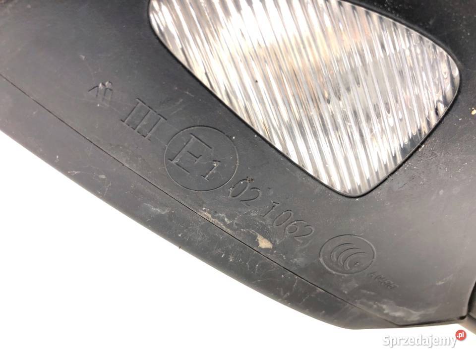 LUSTERKO PRAWY SKODA YETI Crossover 0917 osobowe