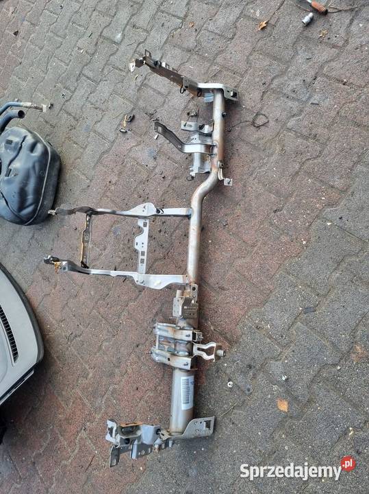 BELKA STELAŻ KONSOLI FORD TOURNEO COURIER 18R Wzmocnienia, belki i wsporniki sprzedam