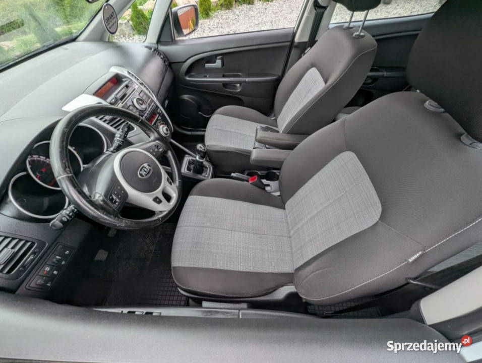 Kia Venga 14 benzyna czujniki parkowania Rok produkcji 2014 Samochody osobowe