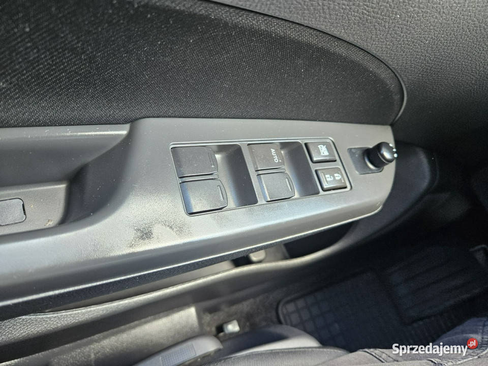 Suzuki Swift Podgrzewane fotele STARTSTOP aluminiowe felgi sprzedam