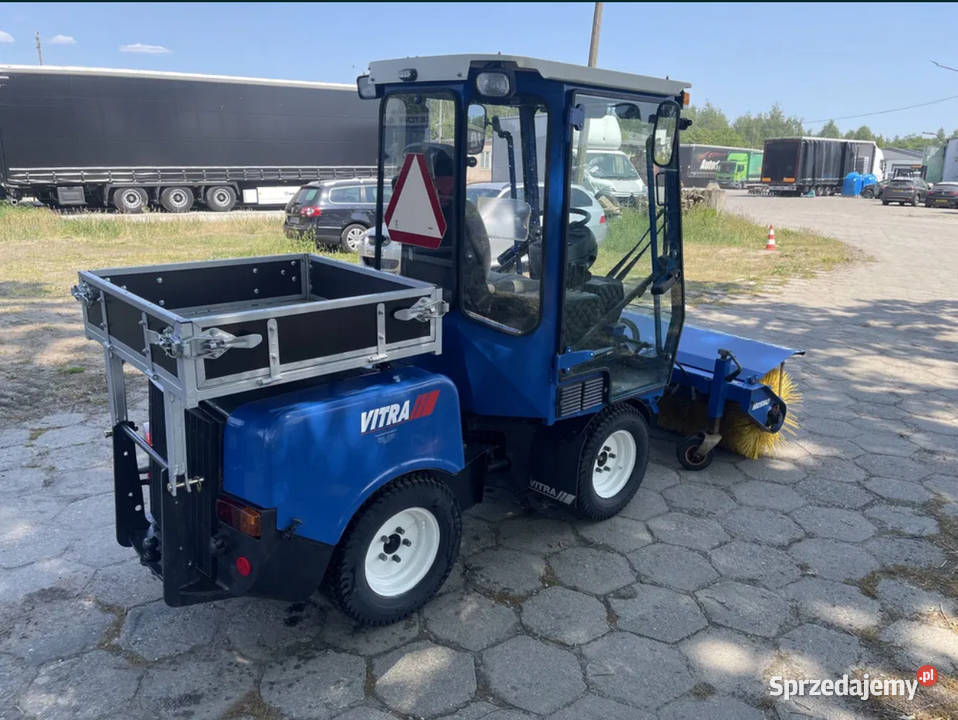 Nośnik narzędzi zamiatarka Iseki Vitra City 600