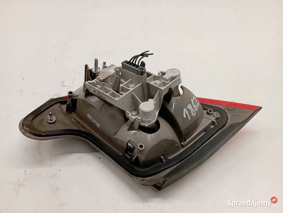 LAMPA TYŁ W KLAPĘ LEWA HB Ford Mondeo Mk4