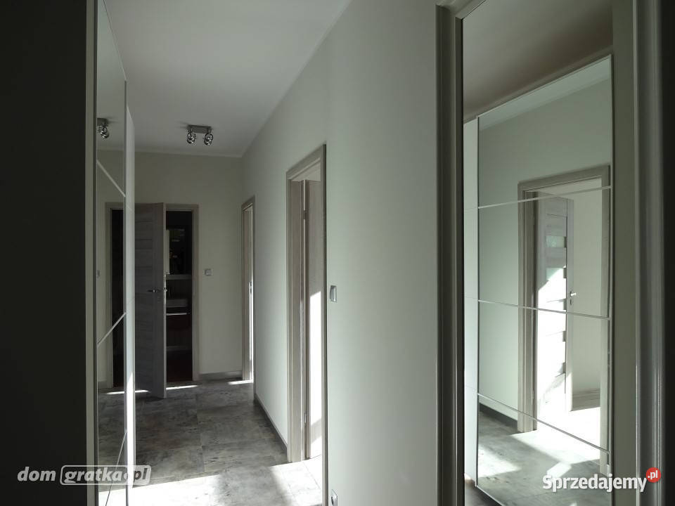 Przestronne 4 pokoje Balkon Garaż Piwnica Os Gdynia sprzedam
