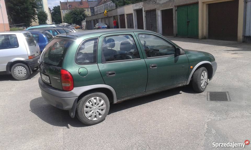opel corsa 12 16v oc 01 06 2019 zielony Wałcz