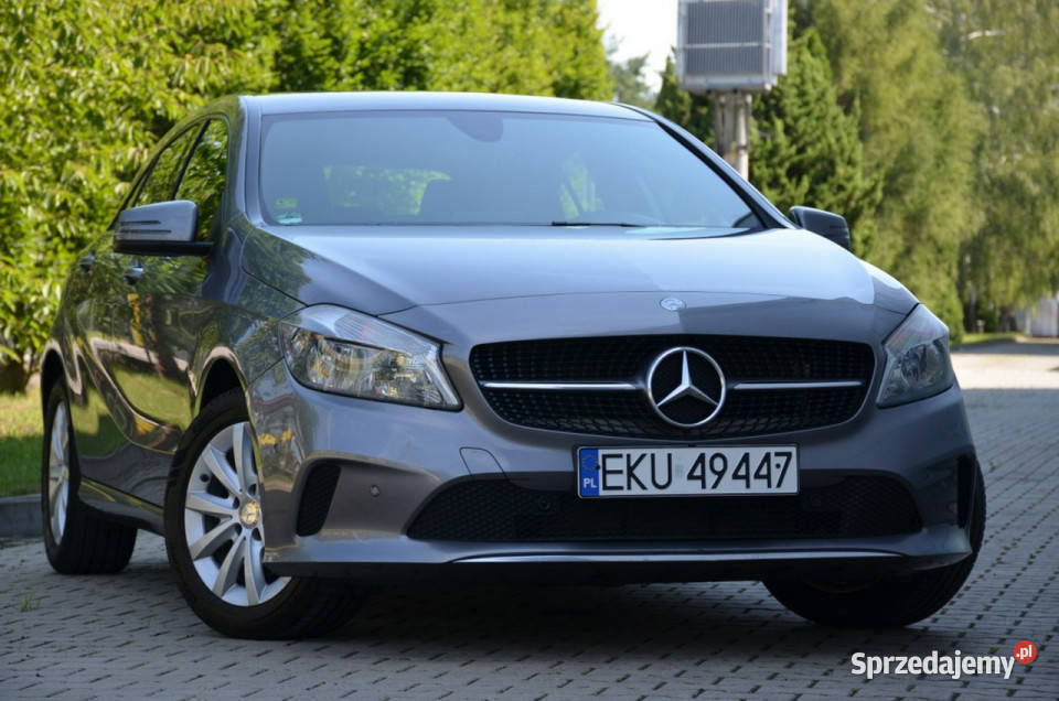 Mercedes A 180 Zarejestrowany A 180 16i 122 VAT marża Mercedes-Benz