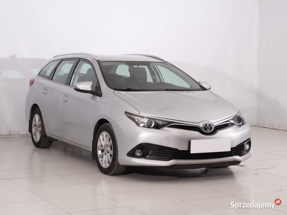 Toyota Auris 12 Ti kamera cofania