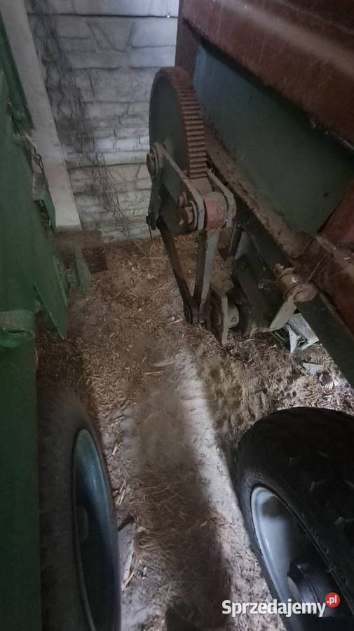 Sprzedam rozrzutnik 2osiowy