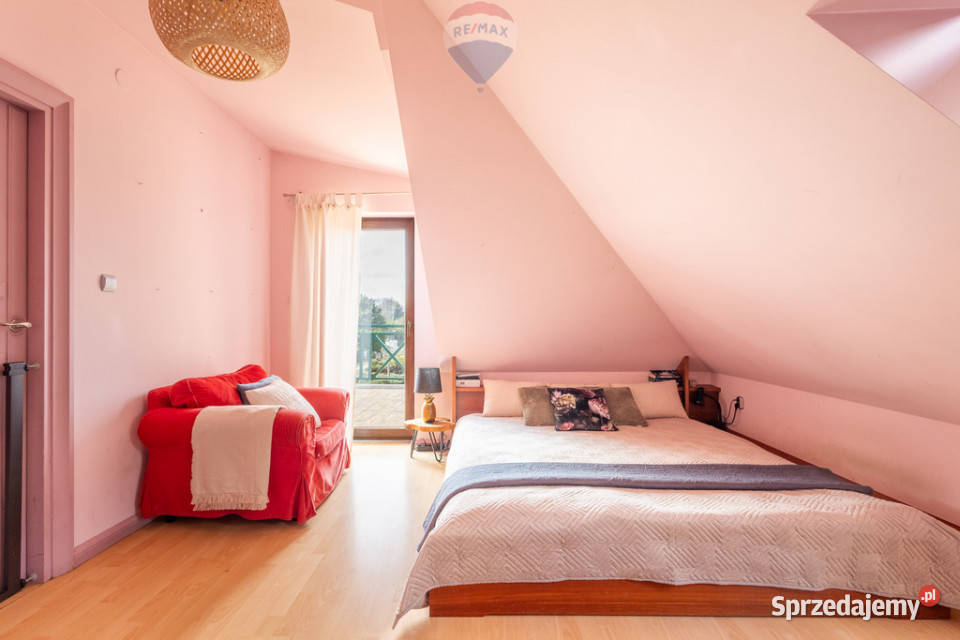 sprzedaży domu wolnostojącego 430m2 Henryszew