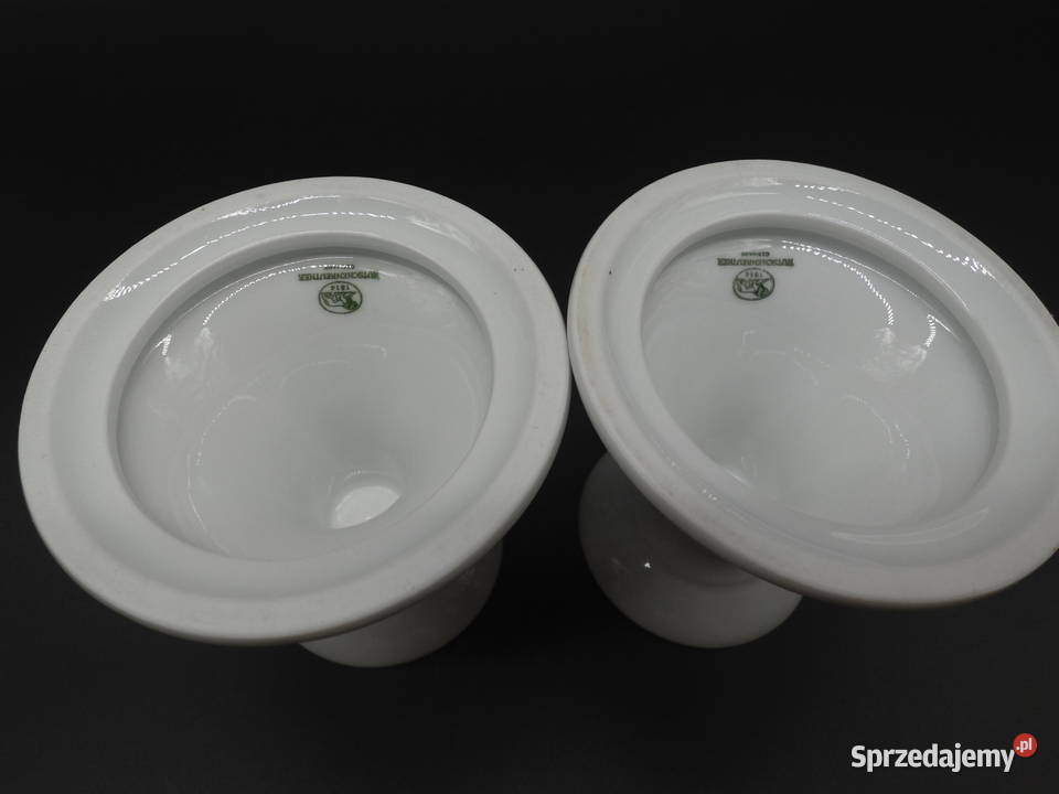 Porcelanowe dwa białe świeczniki z kolekcji Raszków