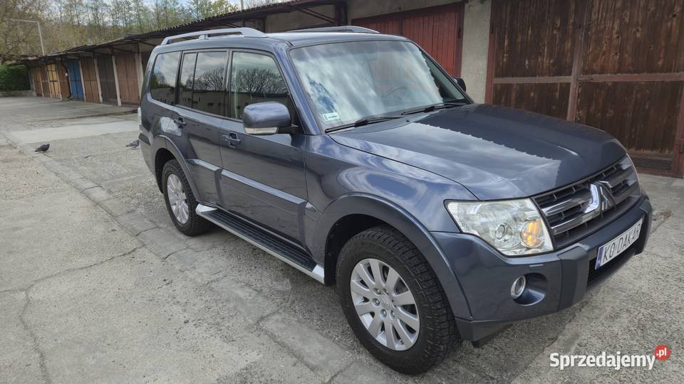 Mitsubishi Pajero IV 38 V6 MIVEC w perfekcyjnym 4/5 Kraków