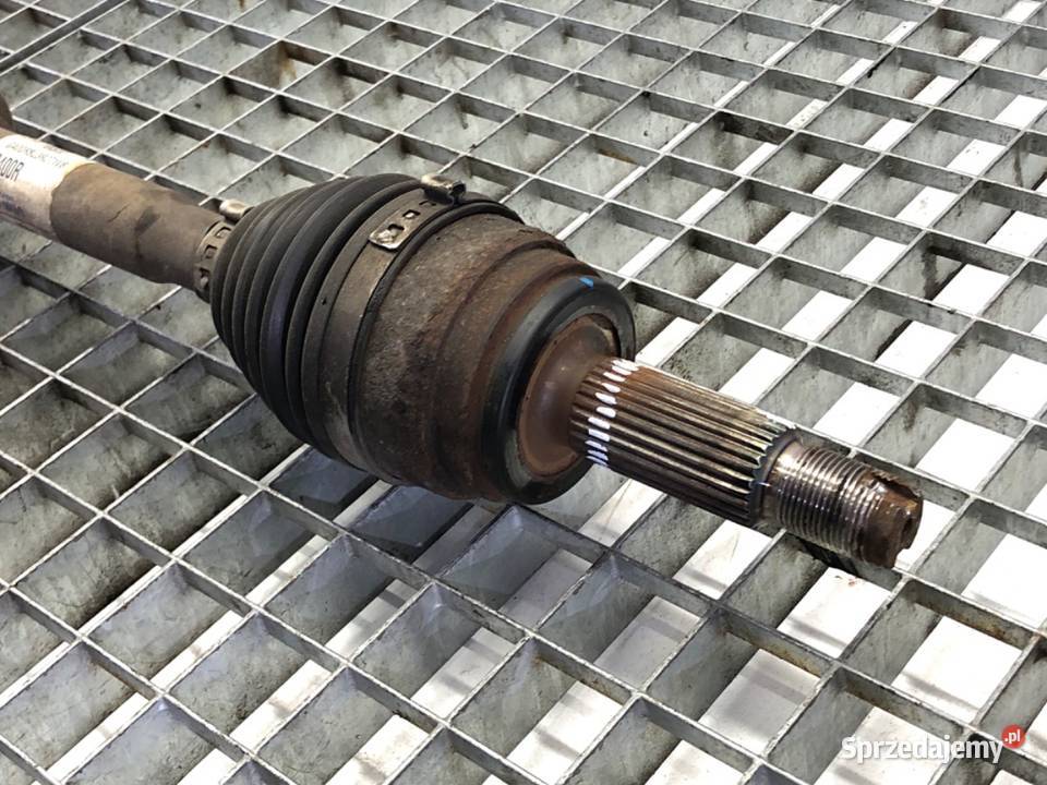 PÓŁOŚ PRAWY PRZÓD HYUNDAI i30 14 100 PRZEGUB osobowe