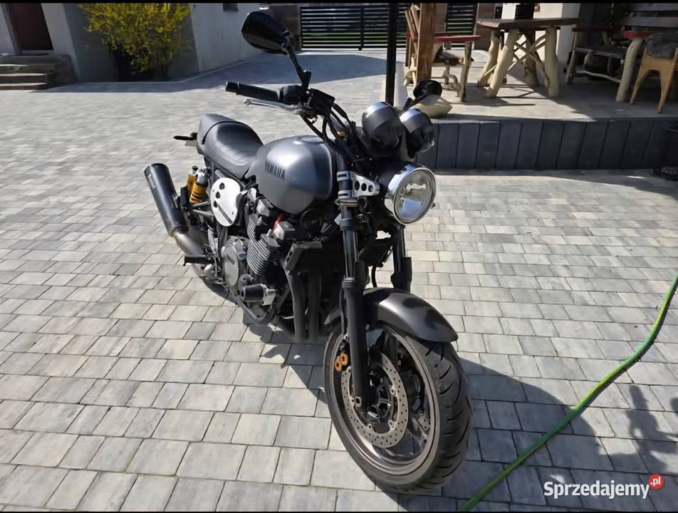 Yamaha XJR 1300CC 2015r 98KM Drzewica sprzedam