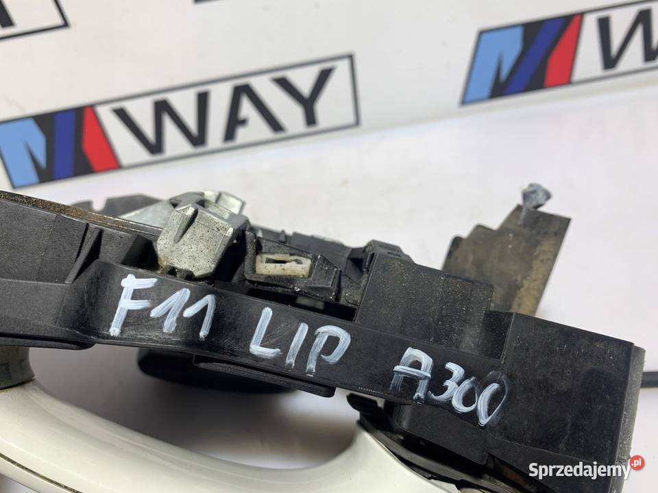 BMW F10 F11 LIFT KLAMKA LEWY PRZÓD PRZEDNIA A300 osobowe