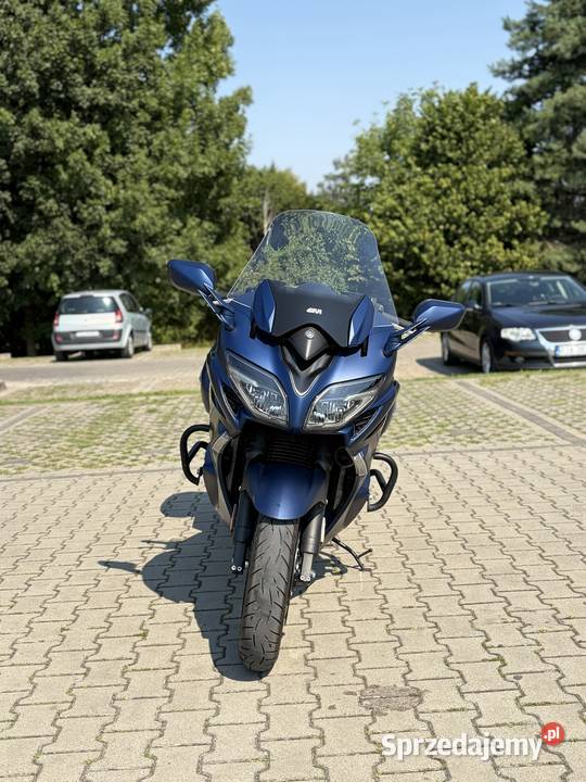 Yamaha FJR 1300 Iwaniska