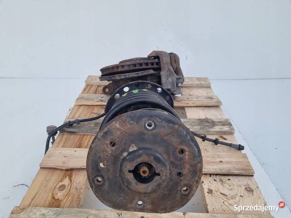 Volvo V70 III 24 D5 PRZEDNI AMORTYZATOR lewy osobowe Janów