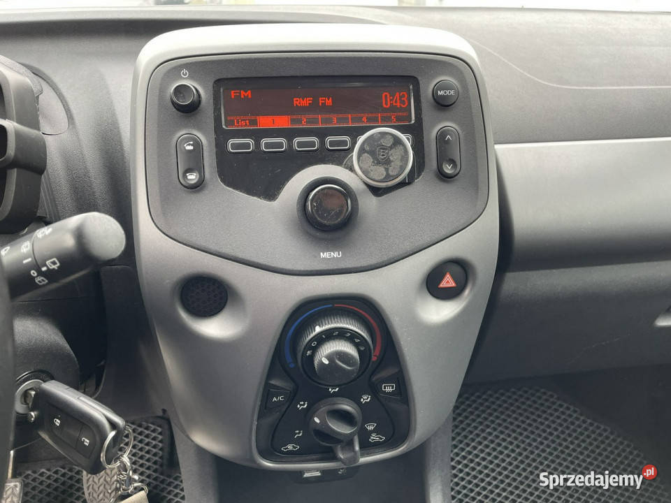 Toyota Aygo Toyota Aygo 10 VVTi JBL Edition Syców