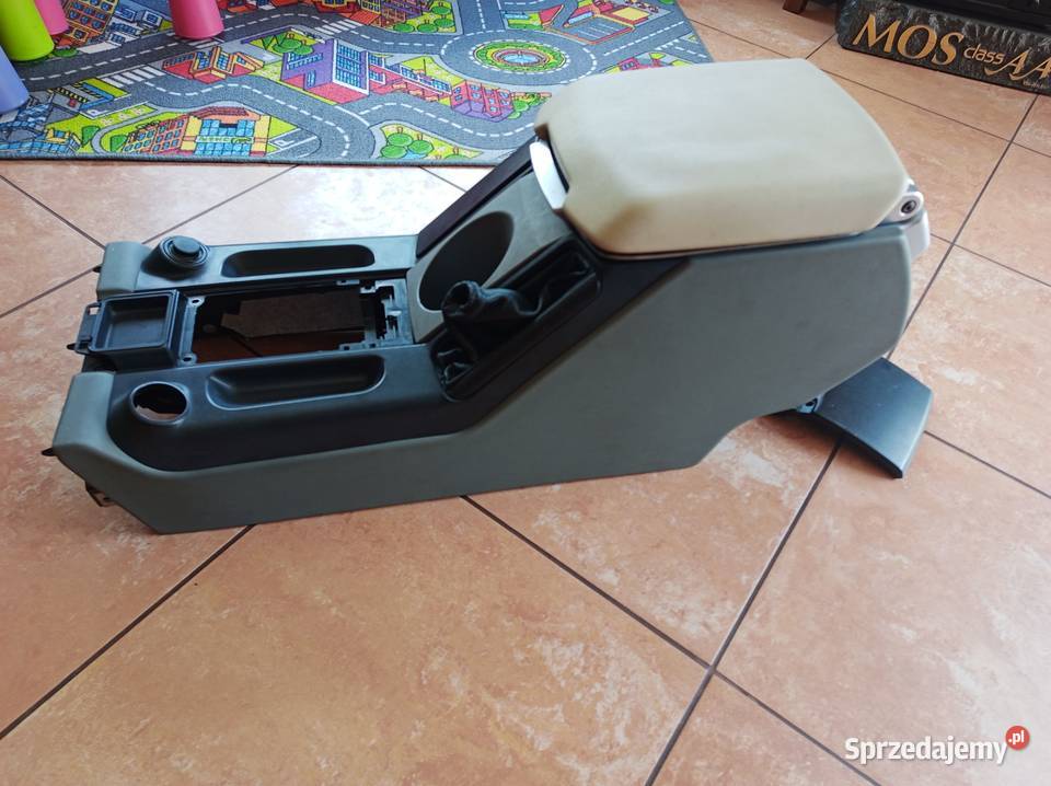 Podłokietnik tunel Range Rover L322 przedlift Rok produkcji 2005 Bydgoszcz