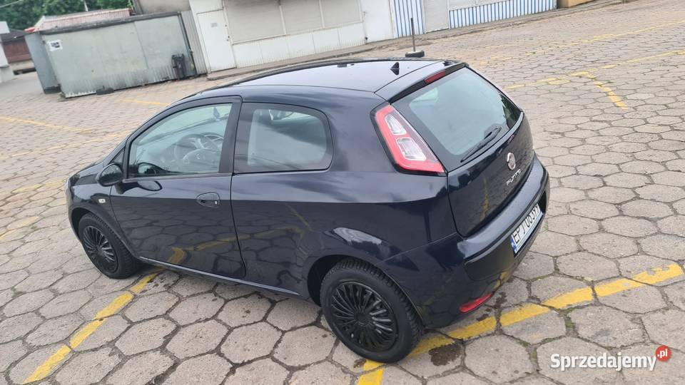 Fiat Punto Evo 12i 2010r lift klima led bez rdzy granatowy Ostrów Wielkopolski