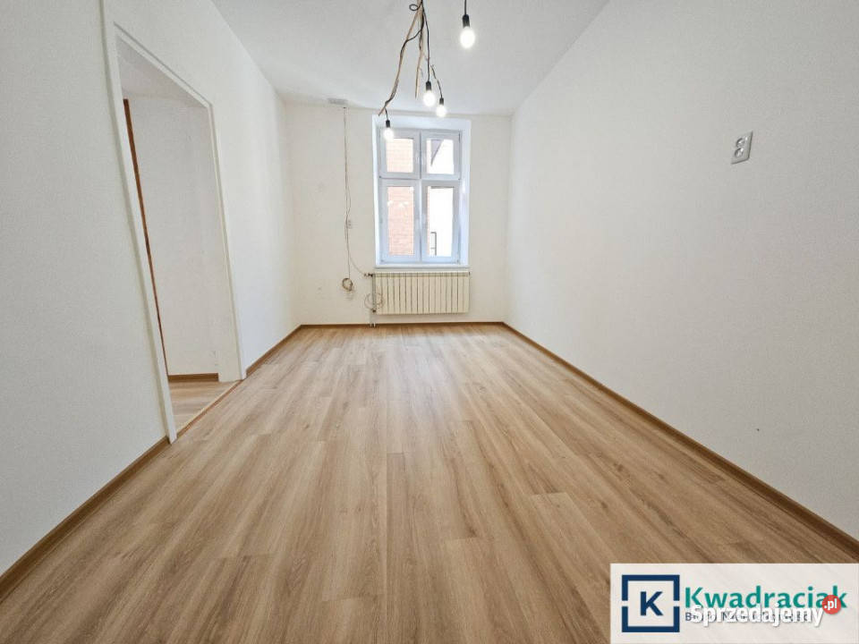 Mieszkanie 6242m2 3 pokojowe Jasło Rynek Rok budowy 1930