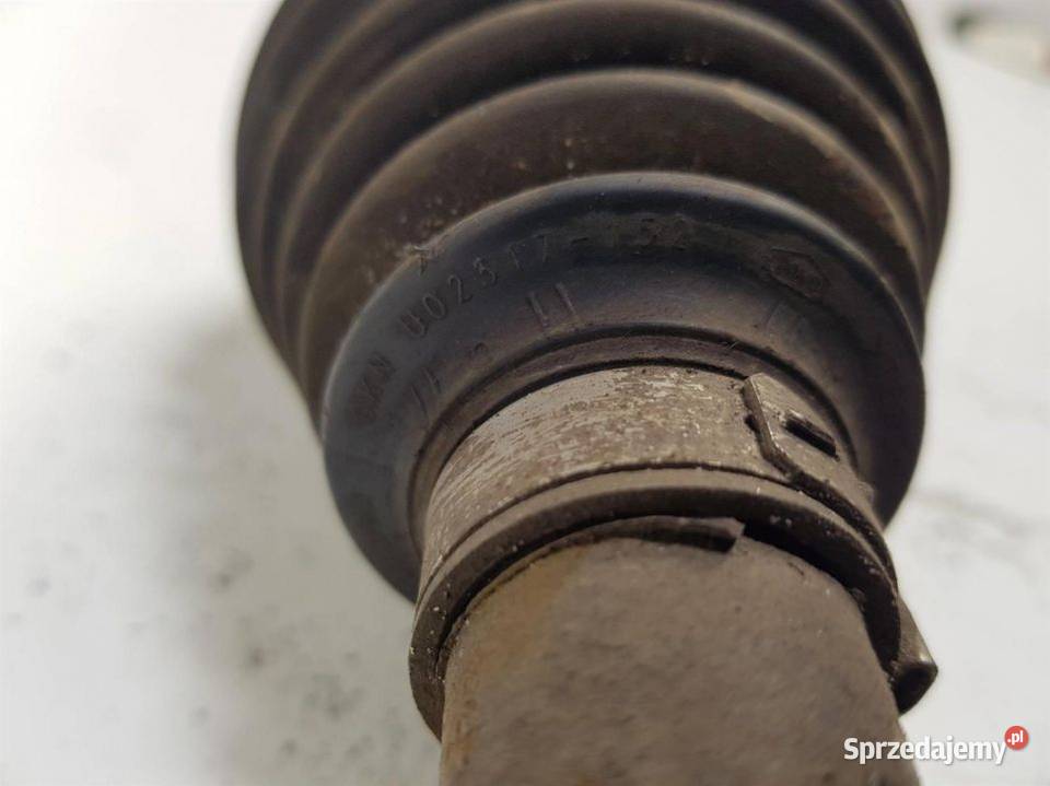 PÓŁOŚ LEWA PRZÓD TOYOTA AURIS kujawsko-pomorskie Lipno sprzedam