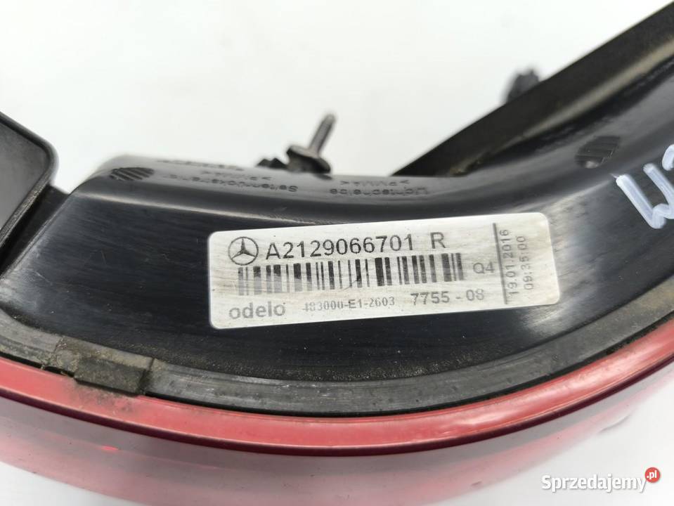 LAMPA PRAWY TYŁ MERCEDES ECLASA W212 22CDI Oświetlenie