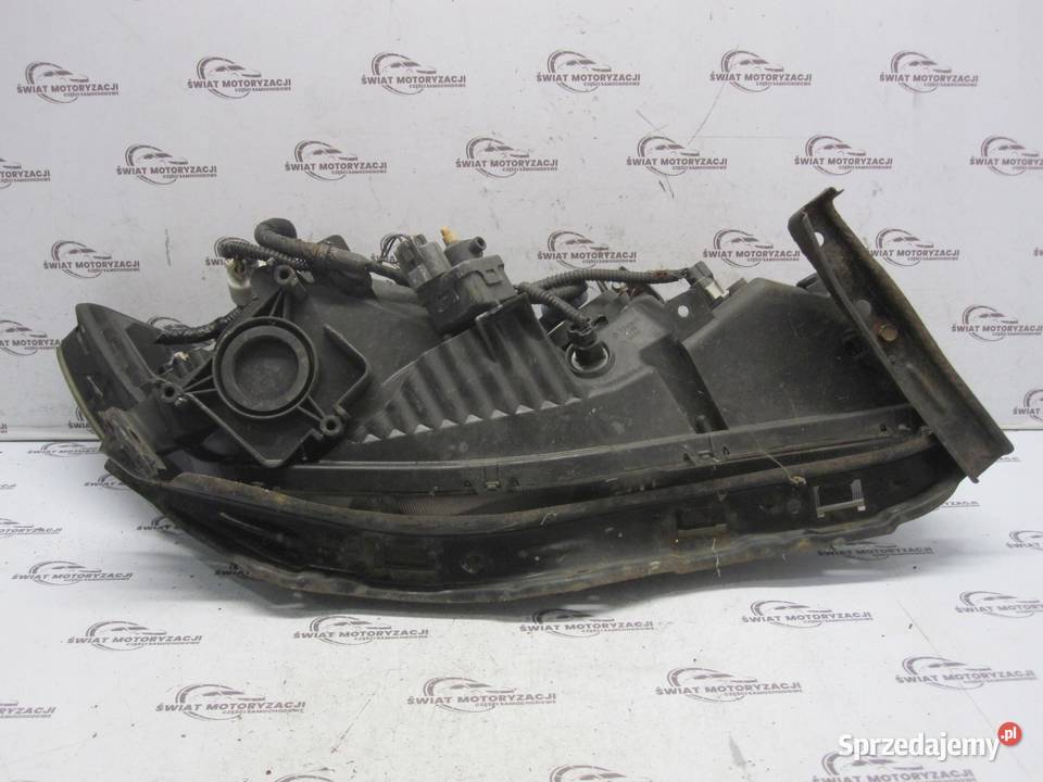 HONDA CIVIC VIII 06r lampa lewa przód 8317341600 osobowe