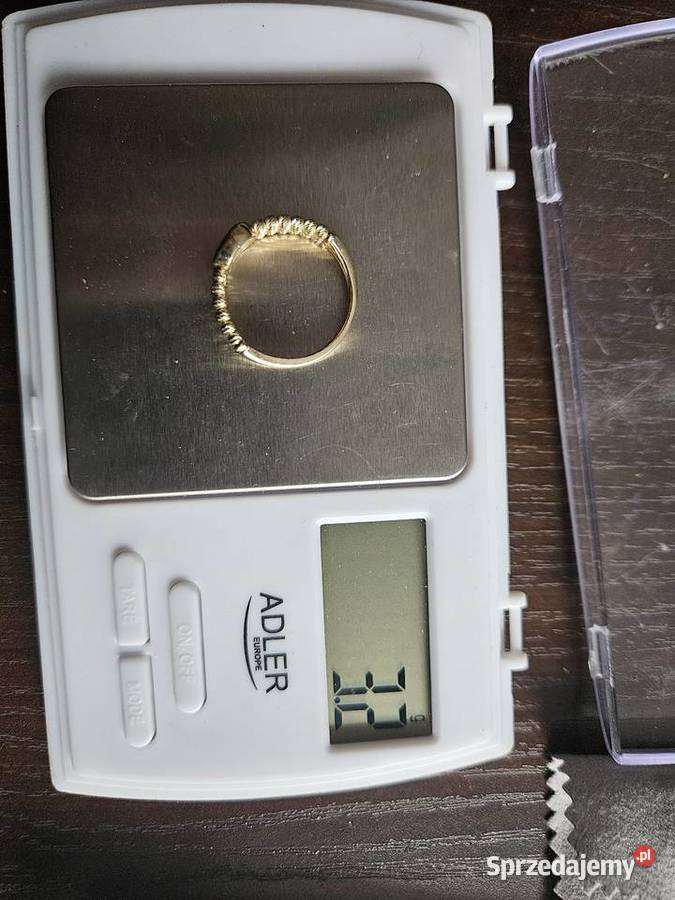 Złoty pierścionek