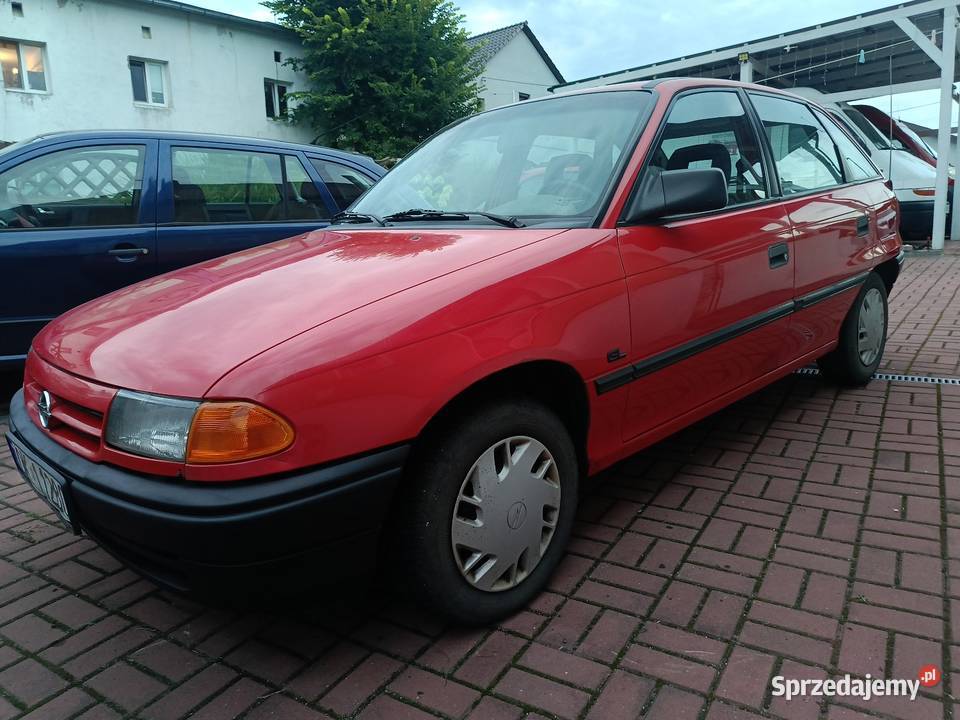 Opel Astra 14 Kat benzyna 32 Lata Fajny Stan Bierawa