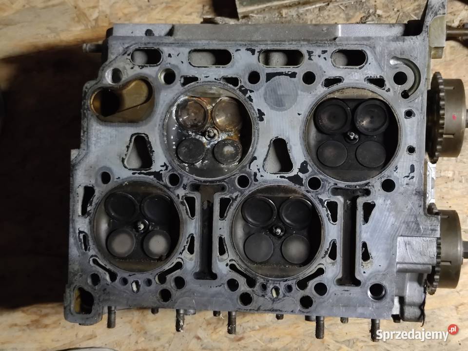 Głowica lewa VW passat W8 40 275 07d103374f Silniki i osprzęt Skoczów