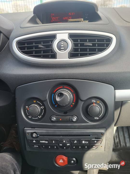 Renault Clio 12 benzyna 75 niski przebieg 1149cm3 łódzkie Warta