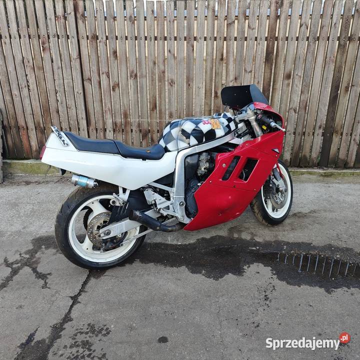 Suzuki GSXR 750 olejak zabytek Biała Podlaska