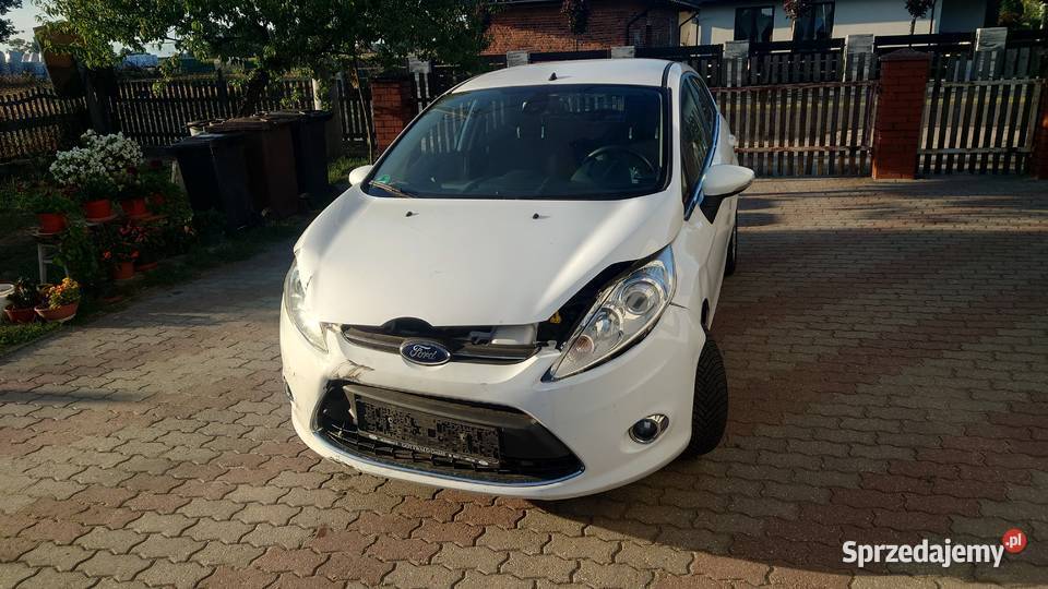 Ford fiesta 125 benzyna titanium mały przebieg czujnik zmierzchu