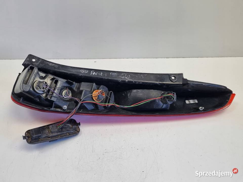 Ford Fiesta Mk5 Mk6 lift 0508r 5 drzwi TYLNA Rudka