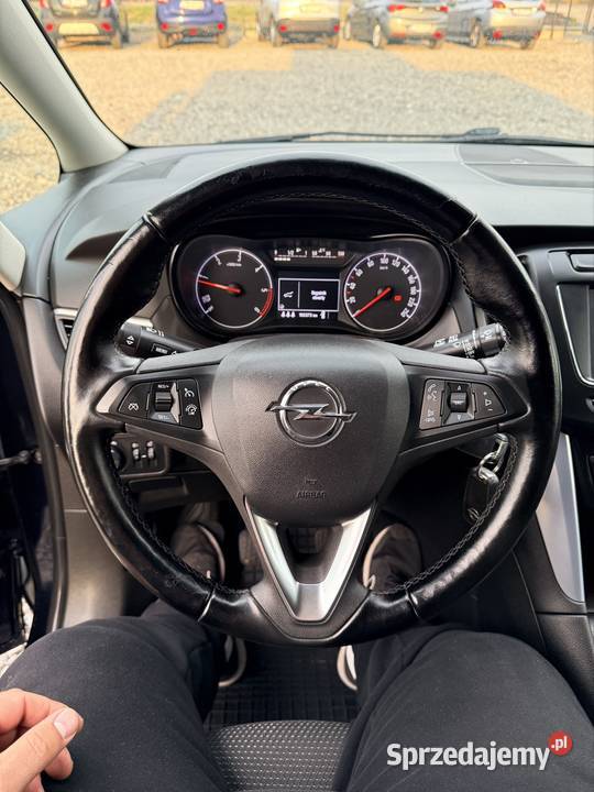Opel Zafira 20cdti 2018r światła przeciwmgielne Tomaszów Lubelski