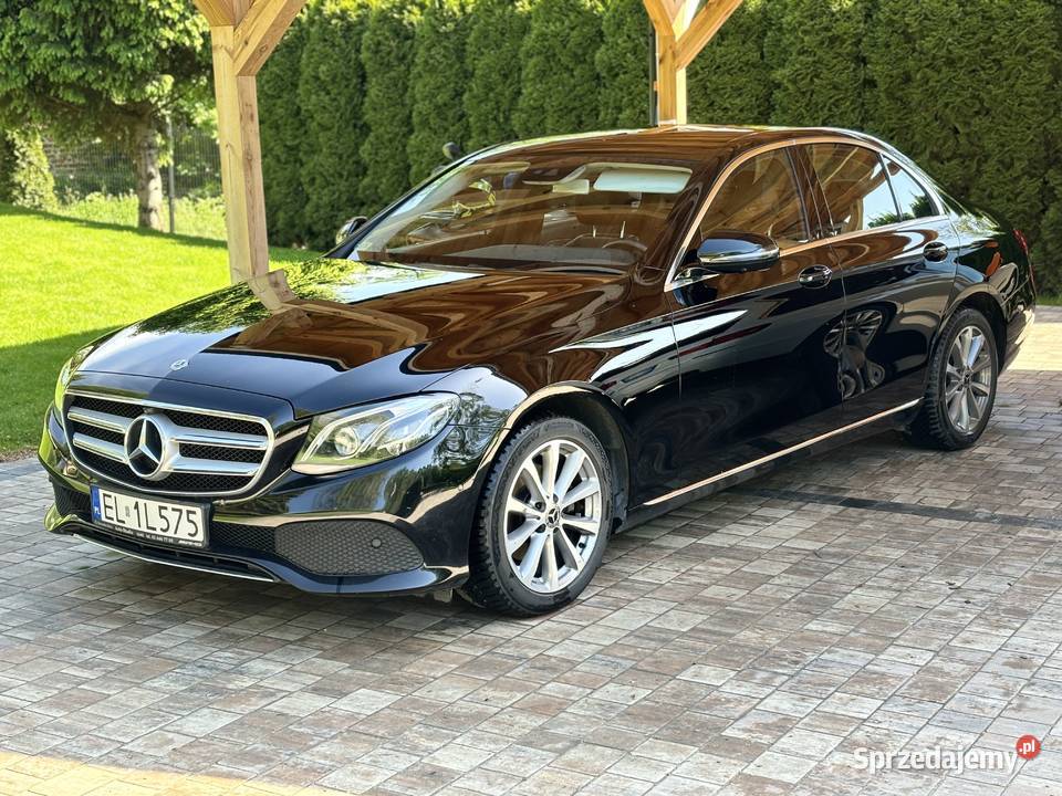 MercedesBENZ 220 d W213 salon Polska