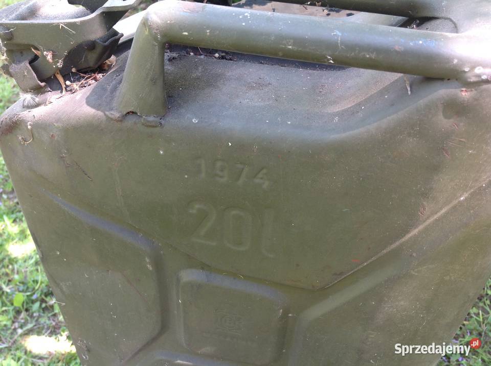 Stary Karnister na benzyne 20 L 1974 Nowa Sól