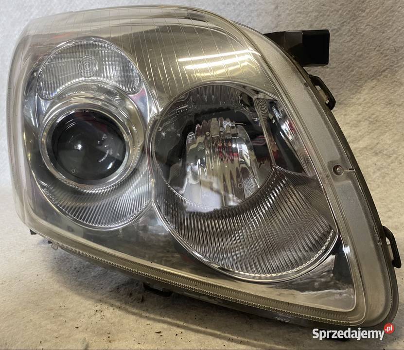 LAMPA PRZÓD PRZEDNIA PRAWA TOYOTA AVENSIS T25 II śląskie Jasienica