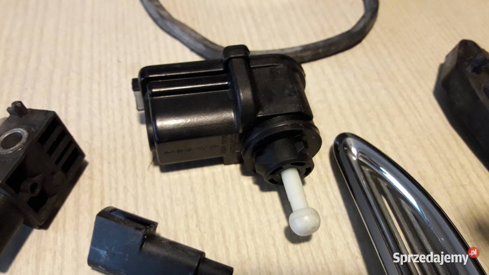 Ford Mondeo MK4 halogen PP maska koła zimowe
