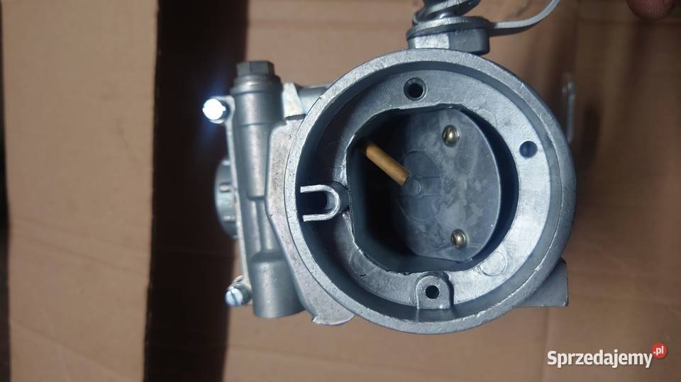 Gażnik K129 Wołga uaz 469 Kraków