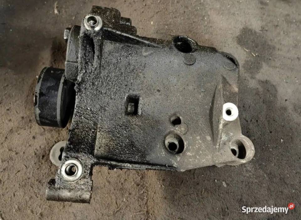 Łapa mocowanie kompresora klimatyzacji BMW E46 osobowe Pozostałe