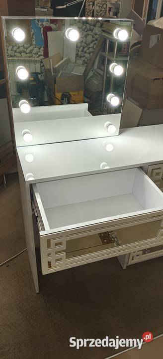 Duża toaletkakomoda biurko z lustrem Stoły, krzesła, biurka małopolskie Nowy Sącz