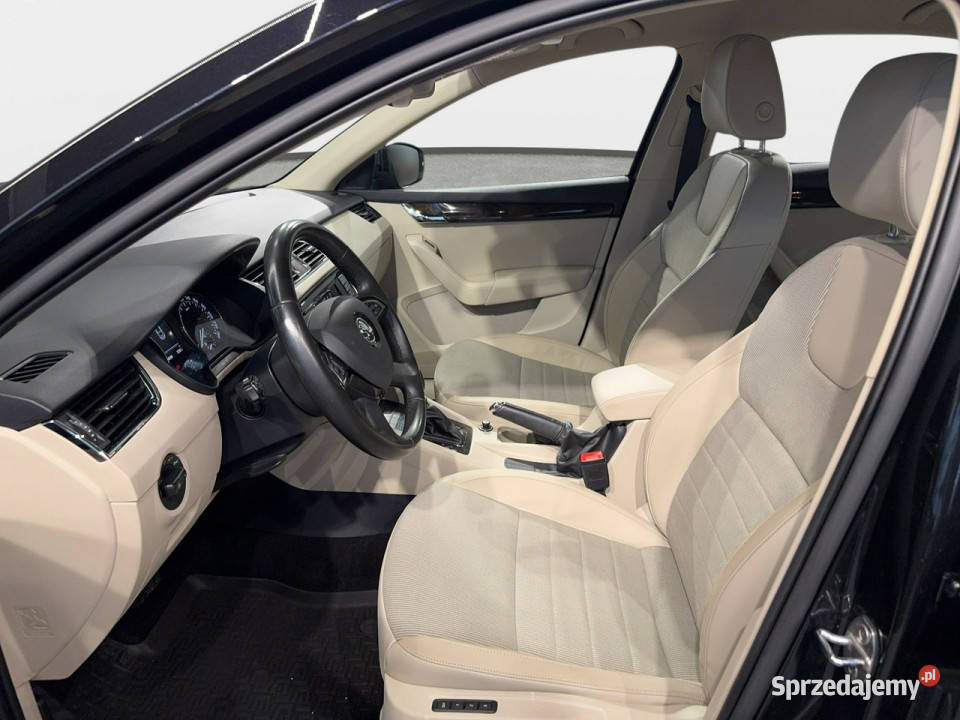 koda Octavia Style 18TSI 180 DSG 2013 r salon Myślenice