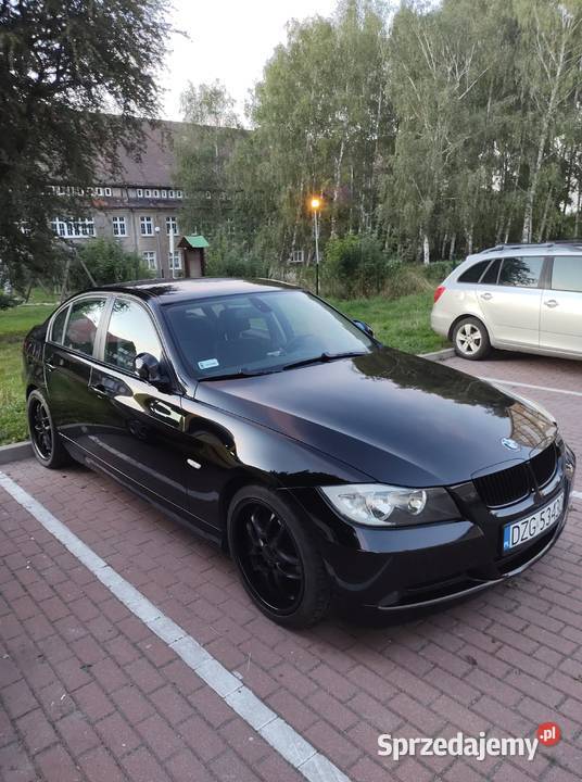 BMW E90 20 benzyna Sieniawka