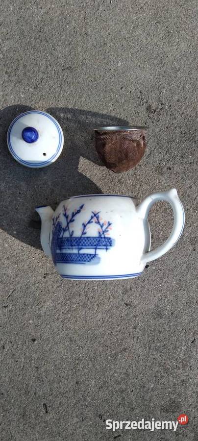 Chiński zabytkowy czajniczek do parzenia herbaty Porcelana i szkło Koło