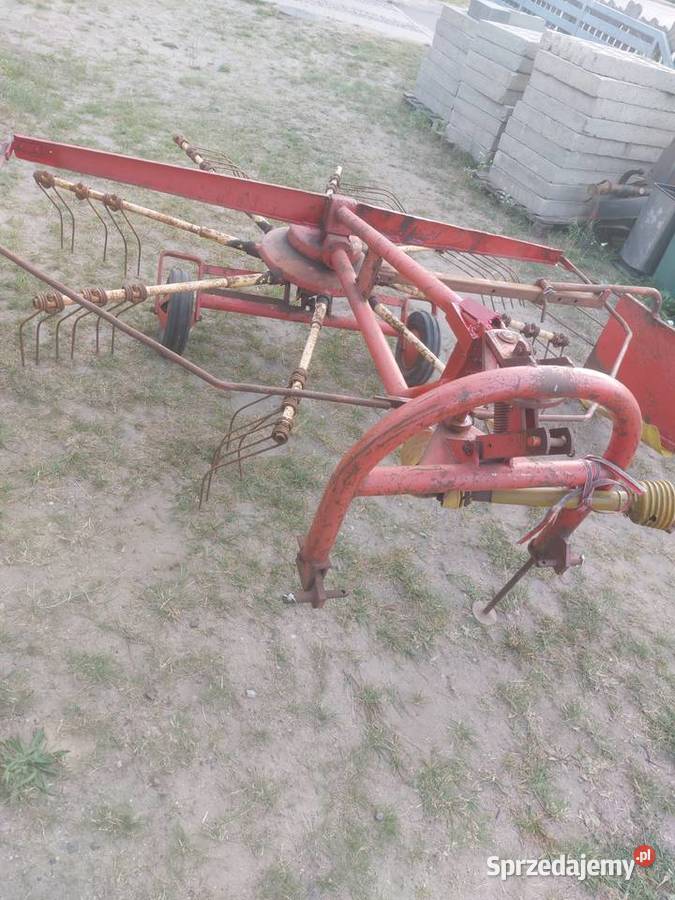 Zgrabiarka karuzelowa Niemeyer Zgrabiarki i przetrząsacze Karsin