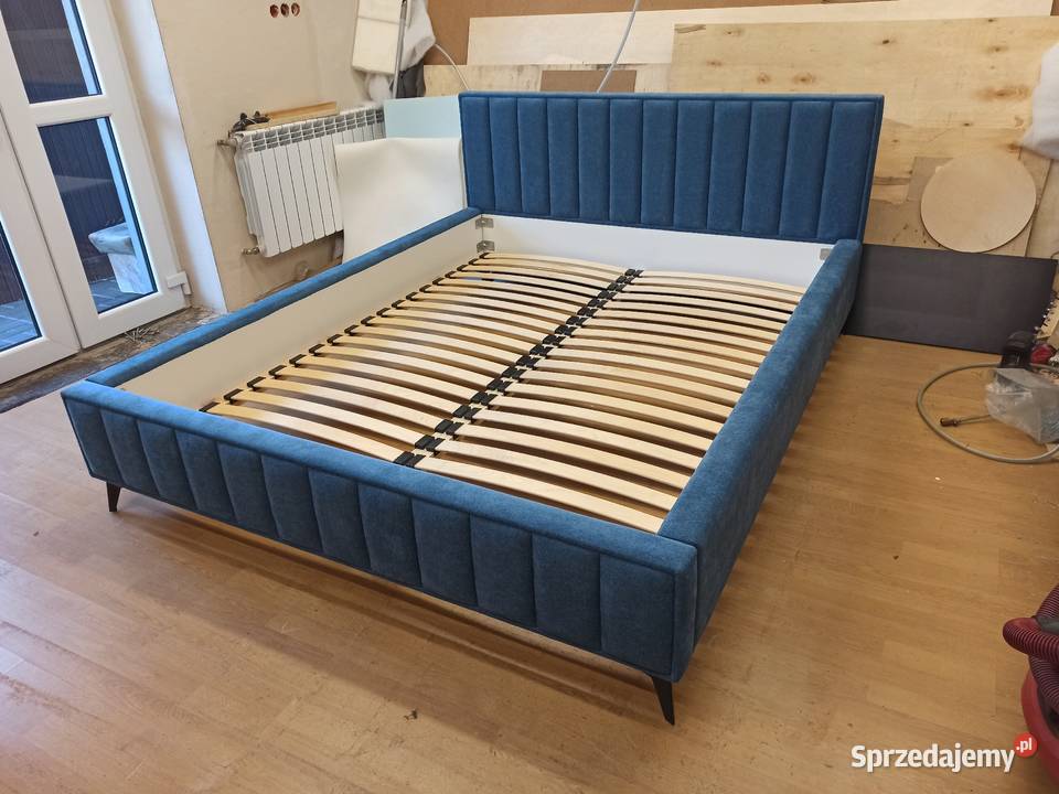 Łóżko 160x200 na wymiar tapicerowane panele niebieski Łóżka, wersalki i sofy sprzedam