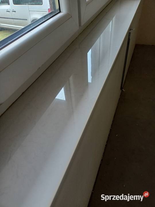 Rzeźba w kamieniu parapety schody Malarstwo, rzeźba, ikonografia Trzebnica