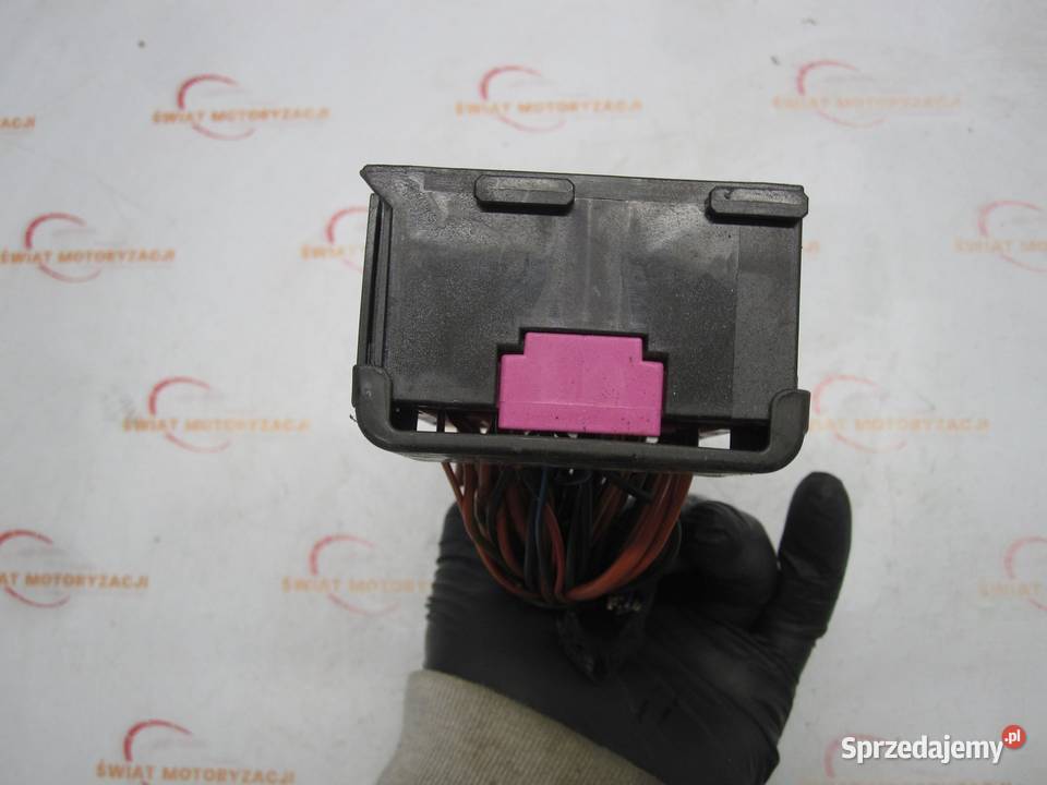 SKODA YETI 12r skrzynka bezpieczników 1K0937132F Kielce