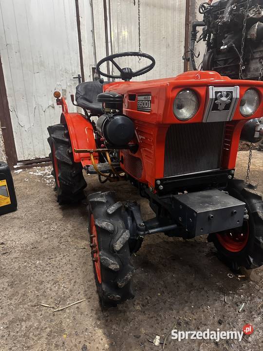 Sprzedam minitraktor KUBOTA B5001 z napędem 4x4 Kielce